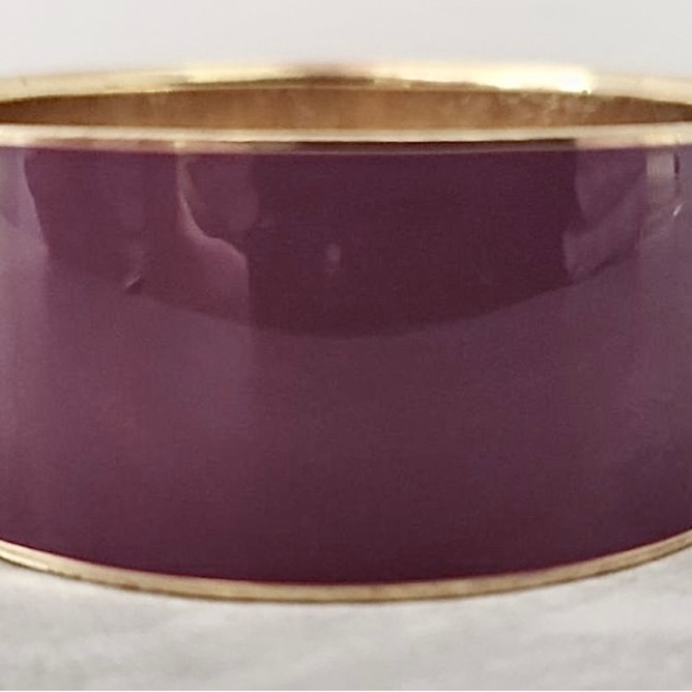 💜 Vintage 1990’s JCrew Dark Purple and Gold Thick Wide Enameled Bangle Bracelet - Picture 2 of 7
